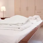 Thea Apartment *