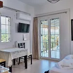 Thea Apartment Finikounda