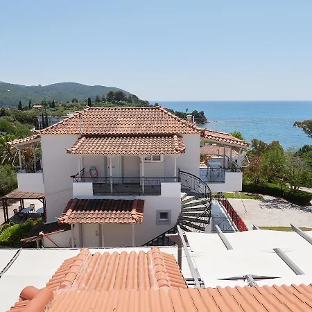 Apartment Thea Finikounda