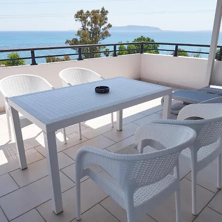 Apartment Thea Finikounda