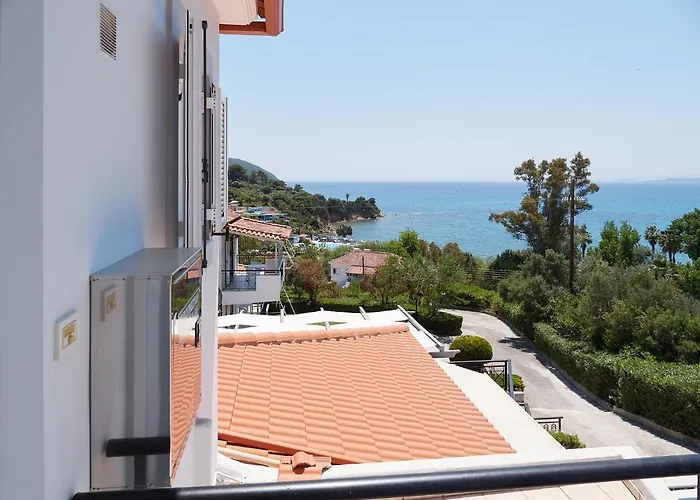 Appartement Thea Finikounta