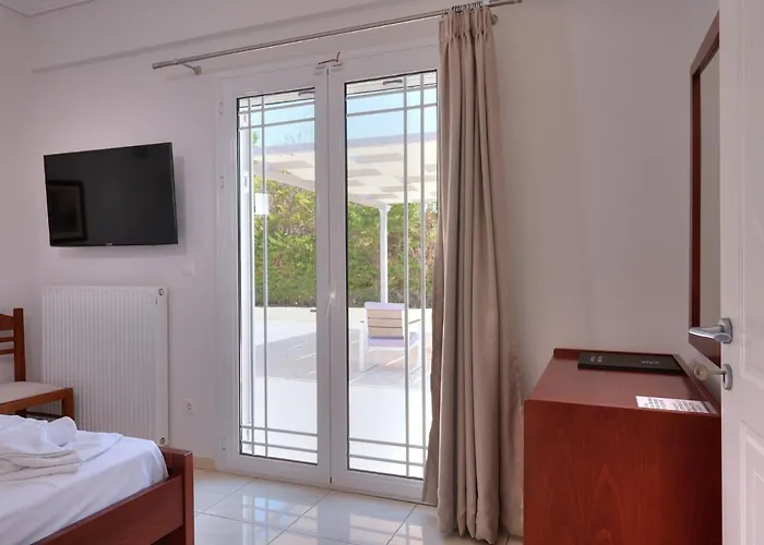 Appartement Thea Finikounta