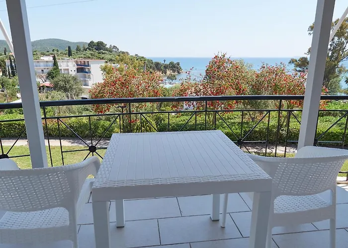 Thea Appartement Finikounta
